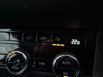 Skoda Kodiaq 2.0 TDI SportLine DSG 4WD (7 Seat) (150 ps) - SMARTLINK - 7 SEAT