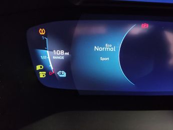 Peugeot E-2008 50kWh GT (7kW Charger) (136 ps) - LED - REVERSE CAM - SAT NAV