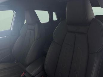 Audi A3 1.4 TFSIe 40 S line Sportback Plug-in S Tronic 13kWh (204 ps) - 