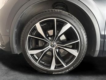 Volkswagen Tiguan 1.5 TSI R-Line DSG (150 ps) - NAV - ASSISTANCE PACK - DIGITAL DA