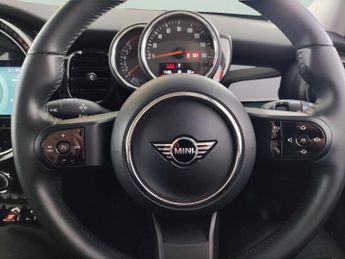 Mini Hatch 1.5 Cooper Classic Steptronic (136 ps) - BLUETOOTH - CRUISE - AI