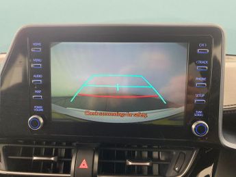Toyota C-HR 1.8 VVT-h GPF Design CVT (122 ps) - HEATED SEATS - NAV