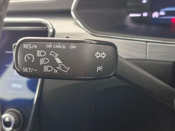 Skoda Superb 2.0 TDI SE DSG (150 ps) - PARK SENSORS - AIR CON - KEYLESS START