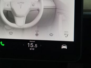 Tesla Model Y (Dual Motor) Long Range 4WDE (384 bhp) - REVERSE CAM - NAV - LEA