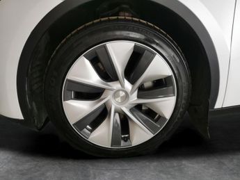 Tesla Model Y (Dual Motor) Long Range 4WDE (384 bhp) - REVERSE CAM - NAV - LEA