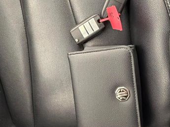 MG Mg5 61.1kWh Exclusive Long Range (156 ps) - NAV - LANE DEPARTURE  - 