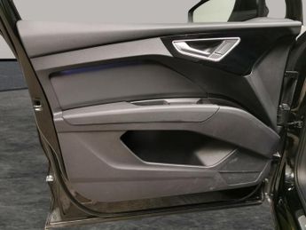 Audi Q4 E-tron 35 S line 55kWh (170 ps) - BLUETOOTH - CRUISE - DRIVING MODES