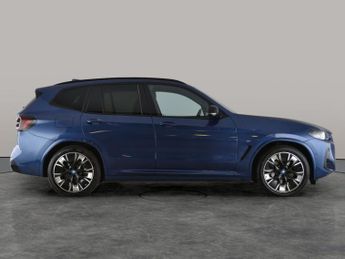 BMW iX3 80kWh M Sport Pro (286 ps) - HUD - ADAPT CRUISE - PARK ASSIST