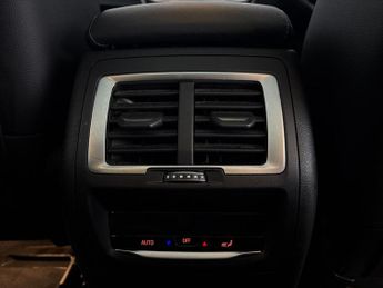 BMW iX3 80kWh M Sport Pro (286 ps) - HUD - ADAPT CRUISE - PARK ASSIST