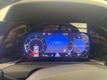 Volkswagen Golf 2.0 TDI R-Line DSG (150 ps) - PARK SENSORS - KEYLESS START