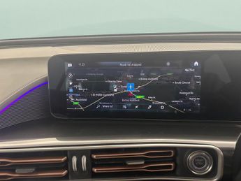 Mercedes-Benz EQC EQC 400 80kWh AMG Line (Premium) 4MATIC (408 ps) - REVERSE CAM -