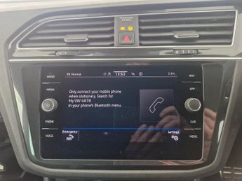 Volkswagen Tiguan 1.5 TSI R-Line DSG (150 ps) - HEATED SEATS - NAV - ASSISTANCE PA