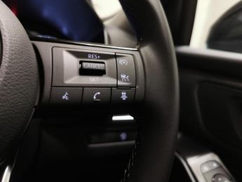 Nissan Qashqai 1.3 DIG-T MHEV Acenta Premium XTRON (158 ps) - BLIND SPOT ASSIST