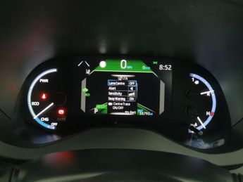 Toyota Yaris Cross 1.5 VVT-h GR SPORT E-CVT (116 ps) - HEAT AND COOL SEATS - LED - 