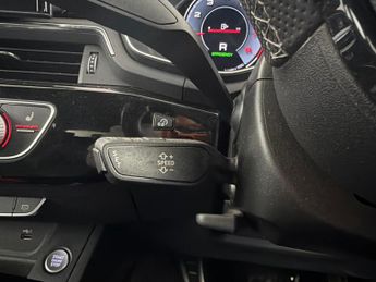 Audi A4 Avant 2.0 TFSI 45 Black Edition S Tronic quattro (265 ps) [C+S] - LED
