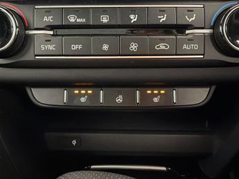 Kia Proceed 1.5 T-GDi GT-Line S Shooting Brake DCT (138 bhp) - REVERSE CAM -