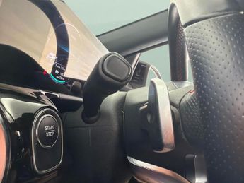 Mercedes-Benz EQA EQA 350 66.5kWh AMG Line 4MATIC (292 ps) - NAV - ADAPTIVE LIGHTS