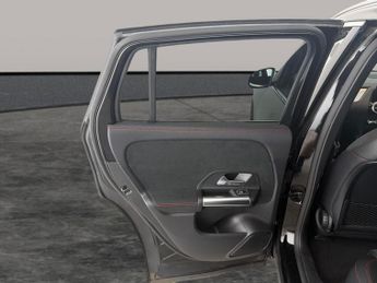 Mercedes-Benz EQA EQA 350 66.5kWh AMG Line 4MATIC (292 ps) - NAV - ADAPTIVE LIGHTS
