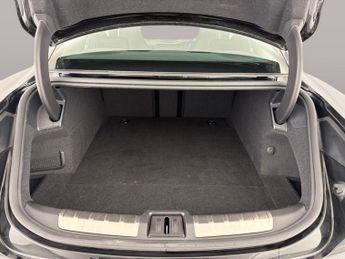 Porsche Taycan Performance Plus 93.4kWh 4S 4WD (11kW Charger) (571 ps) - NAV