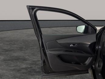 Peugeot 3008 1.6 13.2kWh Allure Premium + Plug-in e-EAT (225 ps) - BLUETOOTH 