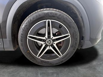Mercedes-Benz EQA EQA 350 66.5kWh AMG Line 4MATIC (292 ps) - NAV - ADAPTIVE LIGHTS