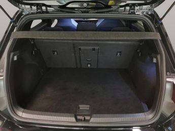 Volkswagen Golf 2.0 TDI GTD DSG (200 ps) - HEATED STEERING - WIFI - BLIND SPOT A