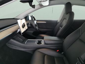 Tesla Model Y (Dual Motor) Long Range 4WDE (384 bhp) - 360 CAM - LED - REVERSE
