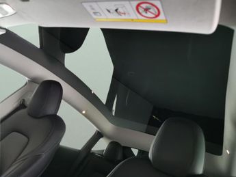 Tesla Model Y (Dual Motor) Long Range 4WDE (384 bhp) - 360 CAM - LED - REVERSE