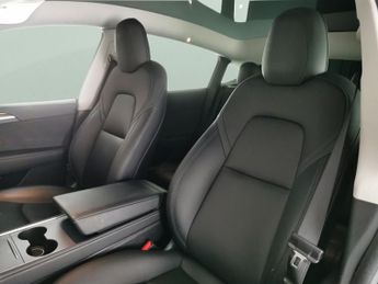 Tesla Model Y (Dual Motor) Long Range 4WDE (384 bhp) - 360 CAM - LED - REVERSE