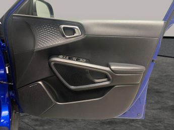 Kia Soul 64kWh First Edition (201 bhp) - LED - REVERSE CAM - NAV