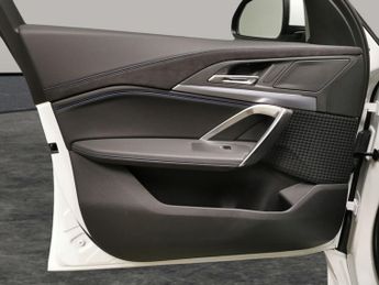 BMW iX2 30 66.5kWh M Sport xDrive (11kW Charger) (313 ps) - ALCANTARA - 
