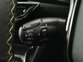 Peugeot E-2008 50kWh GT (7kW Charger) (136 ps) - REVERSE CAM - NAV - HEATED SEA