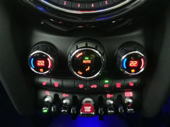 Mini Hatch 2.0 Cooper S Exclusive Steptronic (192 ps) - PIANO BLACK EXTERIO