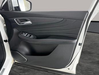 MG Mg Hs 1.5 T-GDI 16.6kWh Exclusive Plug-in (258 ps) - KEYLESS ENTRY - 3