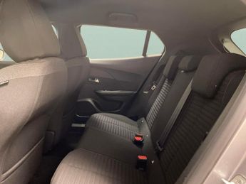 Peugeot E-2008 50kWh Active Premium + (7kW Charger) (136 ps) - LED - NAV - BLUE