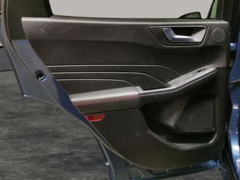 Ford Kuga 2.5 EcoBoost Duratec 14.4kWh ST-Line Plug-in CVT (225 ps) - LANE