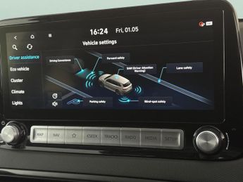 Hyundai Kona 39kWh Premium (10.5kW Charger) (136 ps) - HEATED SEATS - HEATED 