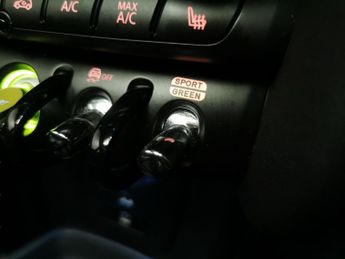 Mini Electric Hatch Cooper SE 32.6kWh Level 3 (184 ps) - HEATED SEATS - INTERIOR LIG