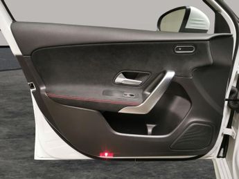 Mercedes-Benz A Class 1.5 A180d AMG Line (Executive) 7G-DCT (116 ps) - SELF PARK - REV