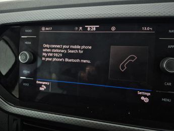 Volkswagen T-cross 1.0 TSI Active DSG (110 ps) - NAV - BLIND SPOT ASSIST - WIFI