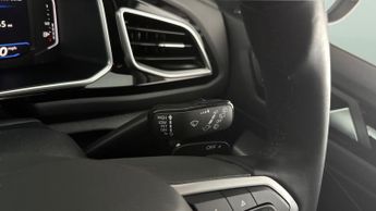 Volkswagen T-Roc 1.5 TSI R-Line DSG (150 ps) - DIGITAL DASH - AIR CON - AUTO HEAD