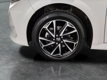 Toyota Yaris 1.5 VVT-h Design E-CVT (116 ps) - REVERSE CAM - LANE TRACE ASSIS