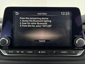 Nissan Qashqai 1.3 DIG-T MHEV Acenta Premium XTRON (158 ps) - REVERSE CAM
