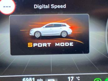 MG Mg5 61.1kWh Exclusive Long Range (156 ps) - NAV - LANE DEPARTURE  - 