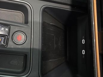 Cupra Leon 1.5 eTSI EVO V1 Design Edition DSG (150 ps) - PARK ASSIST - LED