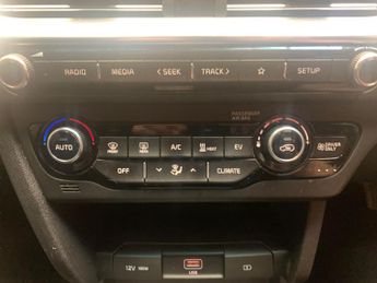 Kia Niro 64kWh 2 (201 bhp) - CRUISE - PADDLE SHIFT - 17IN ALLOYS
