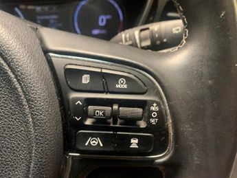 Kia Niro 64kWh 2 (201 bhp) - CRUISE - PADDLE SHIFT - 17IN ALLOYS