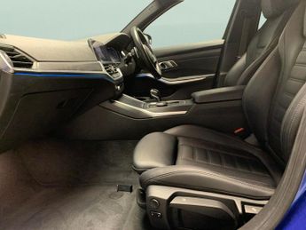 BMW 3 Series 2.0 330e 12kWh M Sport Plug-in (292 ps) - M SPORT PRO