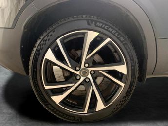 Volvo XC40 1.5h T5 Twin Engine Recharge 10.7kWh R-Design Pro Plug-in (262 p