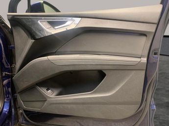 Audi Q4 E-tron 40 S line Sportback 82kWh (204 ps) - LANE DEPARTURE  - BLUETOOTH